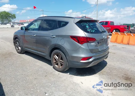 2017 Hyundai Santa Fe Sport 2.4L z USA, uszkodzony, nr VIN 5NMZUDLB1HH001685